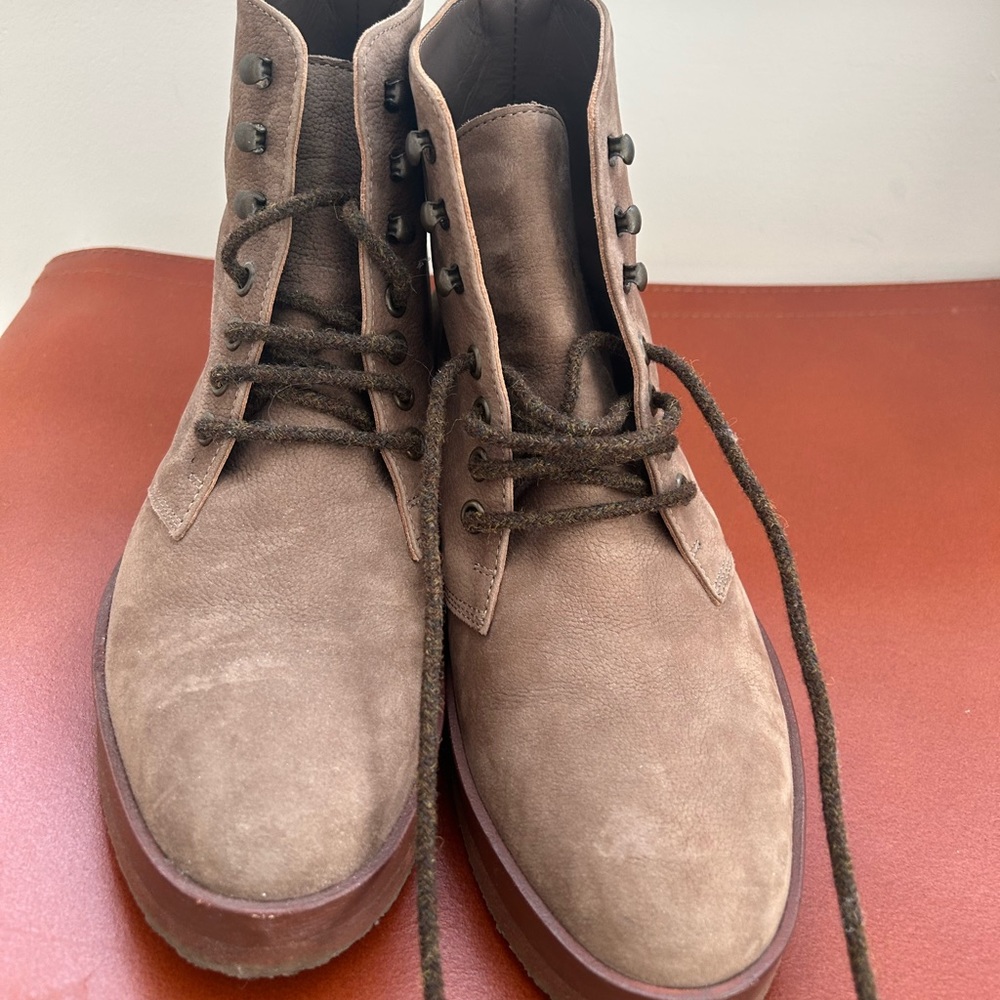 Jennie Kayne Oiled Leather Canyon Boot. Excellent condition. No signs of wear.